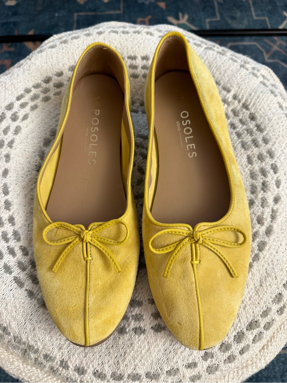AEROSOLES Yellow Suede Bow Flats